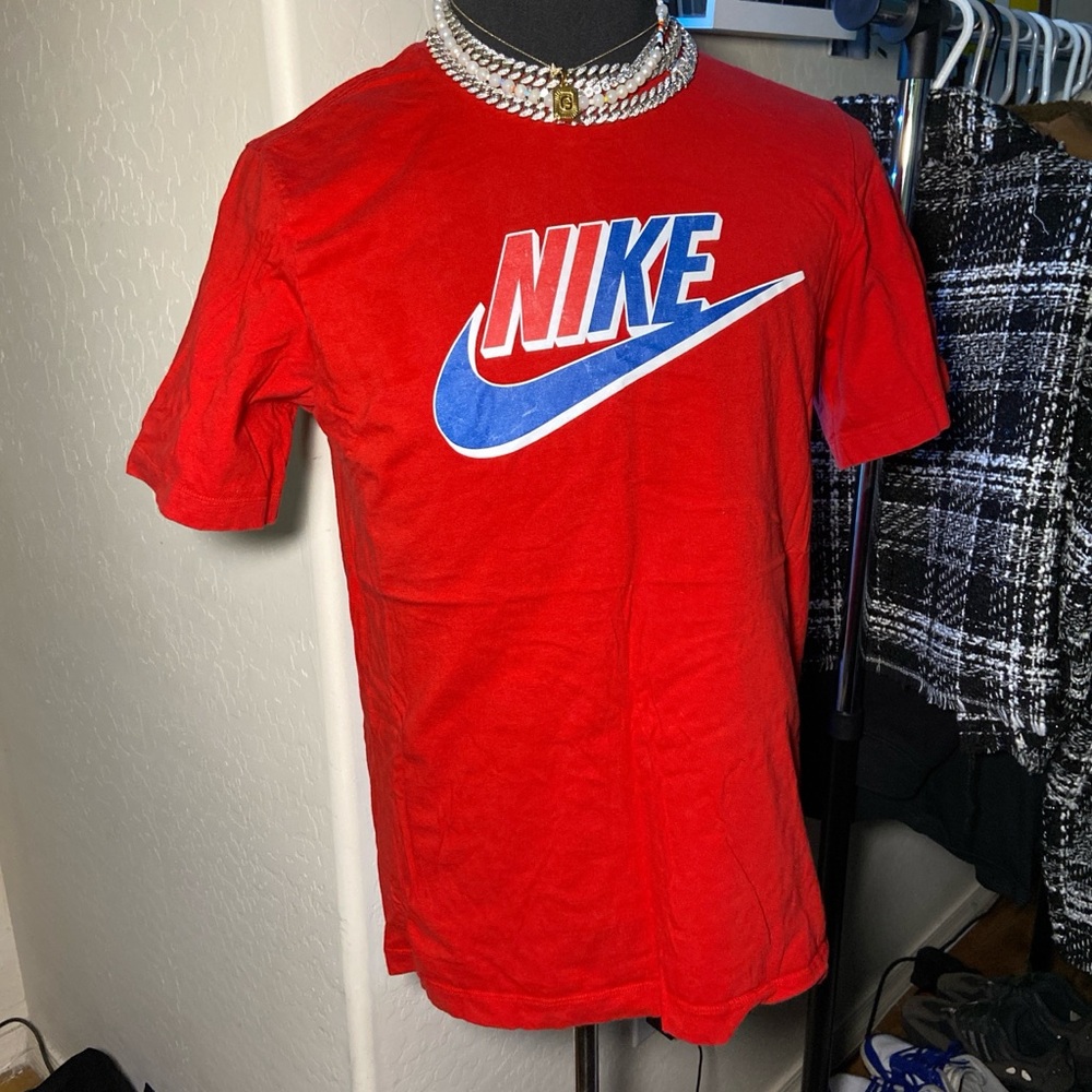 Nike Tee